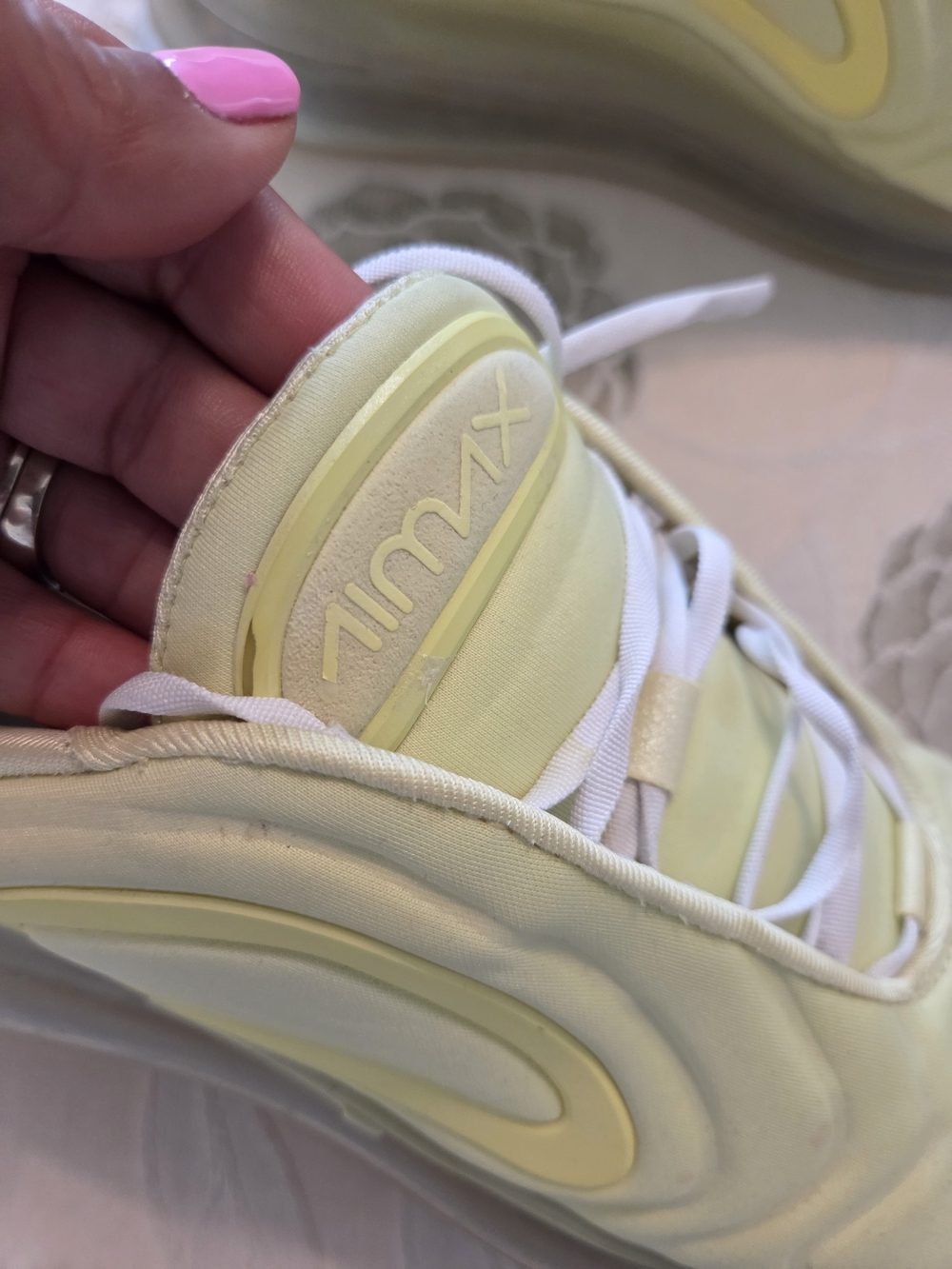 Nike Air Max 720 Light Yellow Sneakers - Picture 4 of 10